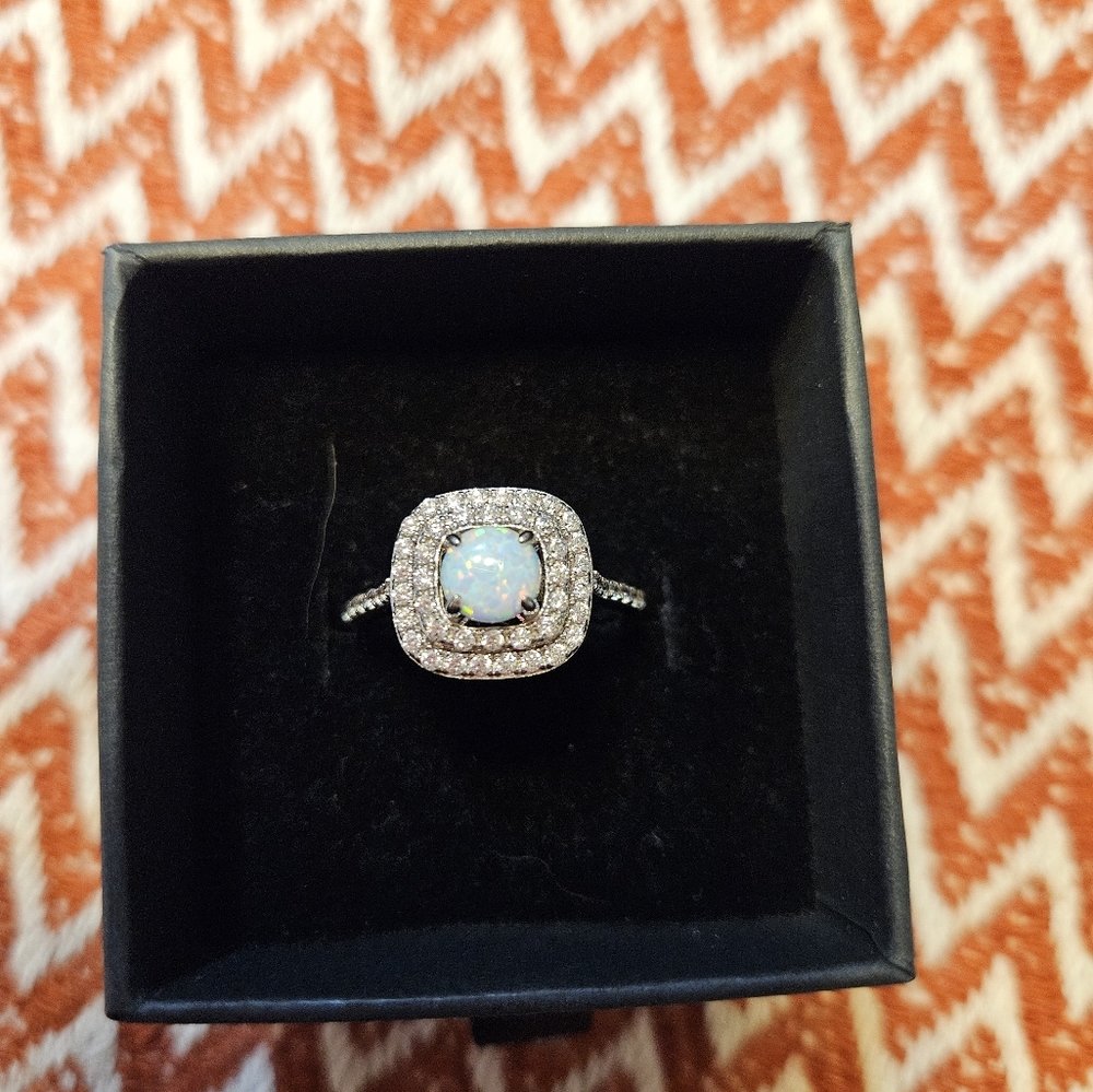Opal ring